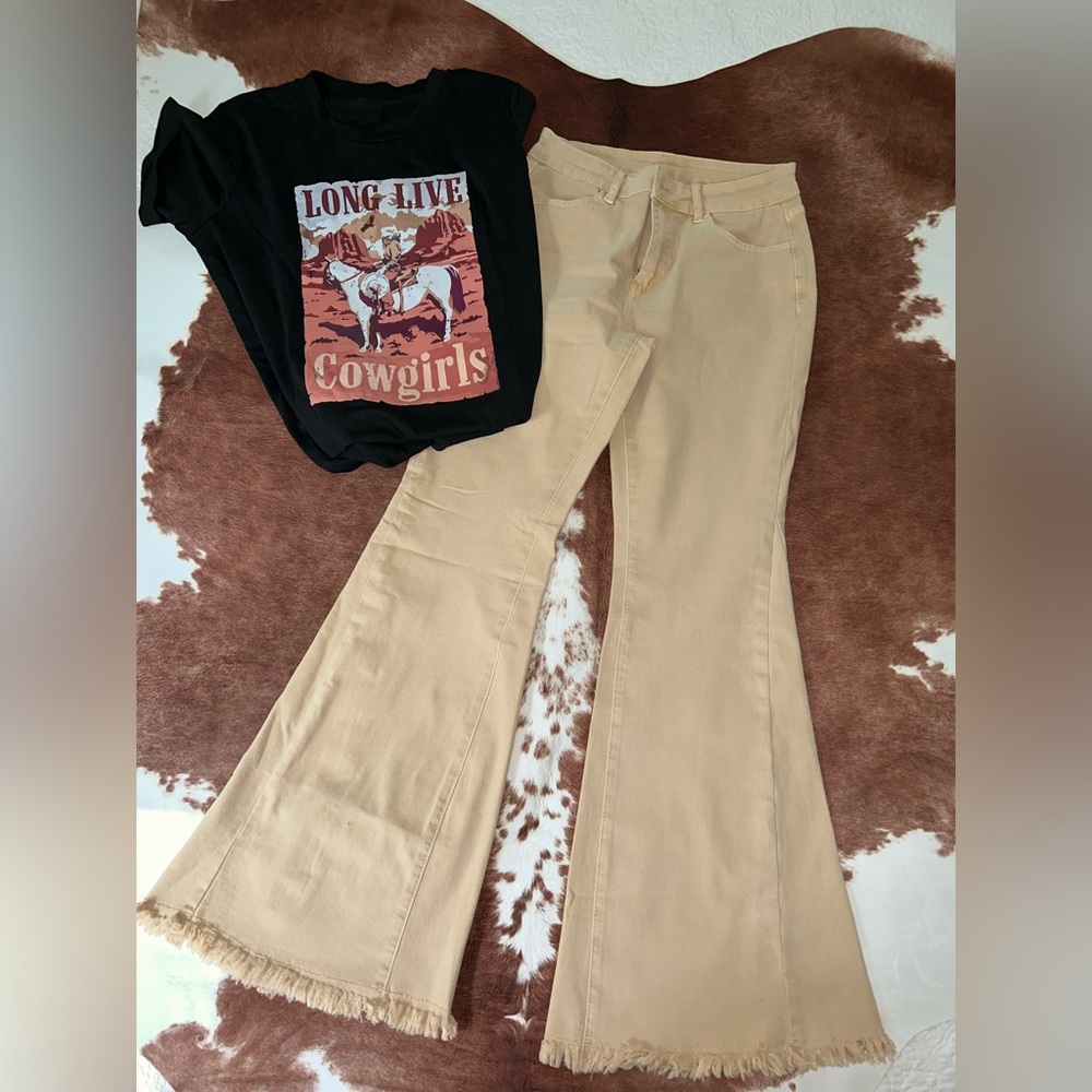 Mid Waist Flared Jeans